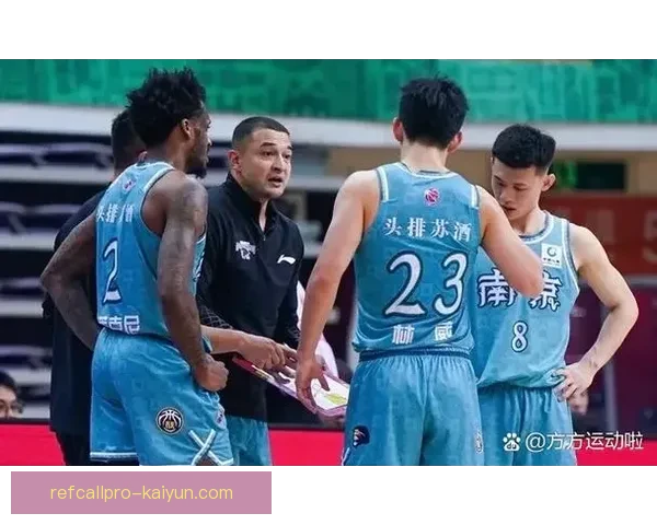 球队粉丝团持续壮大，主场氛围与支持力度显著提升